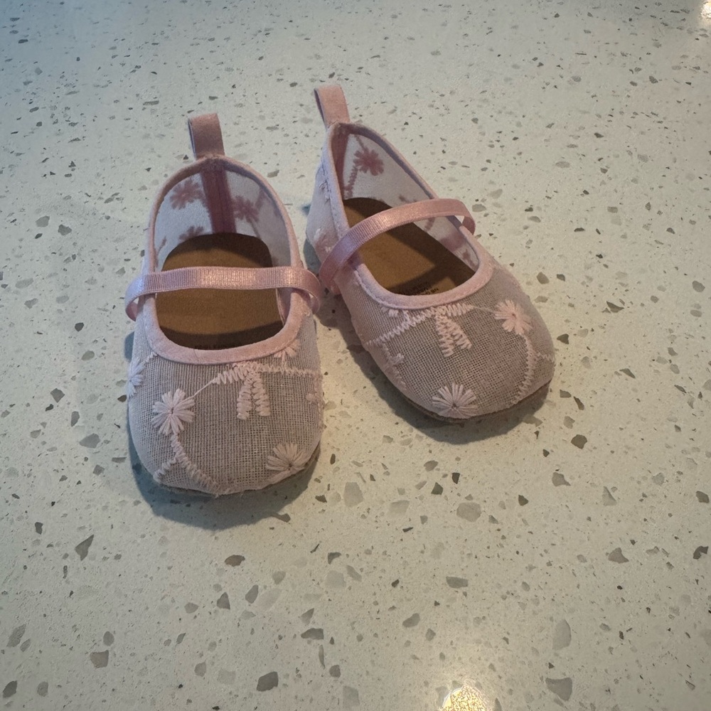 Old Navy Pink Mary Jane Dress Shoes with Sparkle